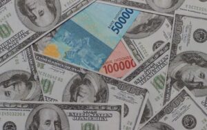 Rupiah-terhdap-dolar-di-tengah-perang-iran